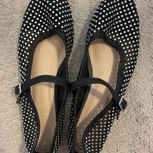 NWOT Sincerely Jules Black and Silver Studded Flats